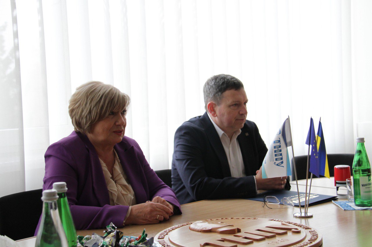 Nataliia Poplavska ta Bohdan Buiak